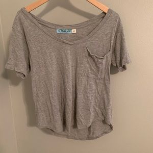 Gray tshirt
